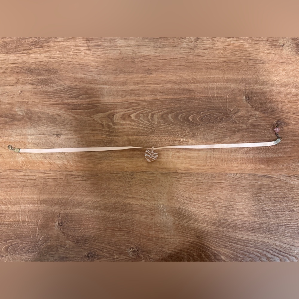 Light pink Y2K inspired heart necklace on cord​​